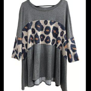 Haptics by Holly Harper M Gray Leopard Print Color Block Tunic Top